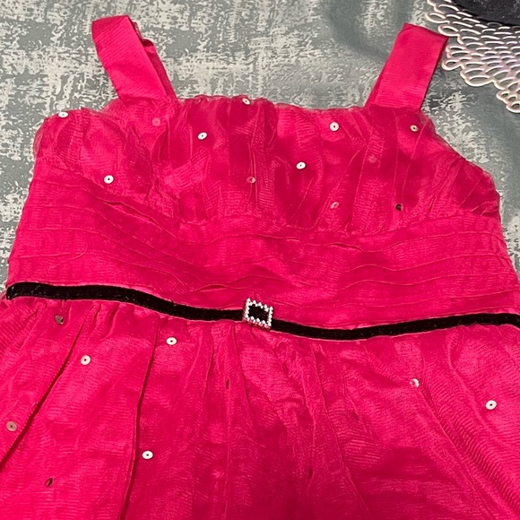 Hot Pink dress - Picture 4 of 4